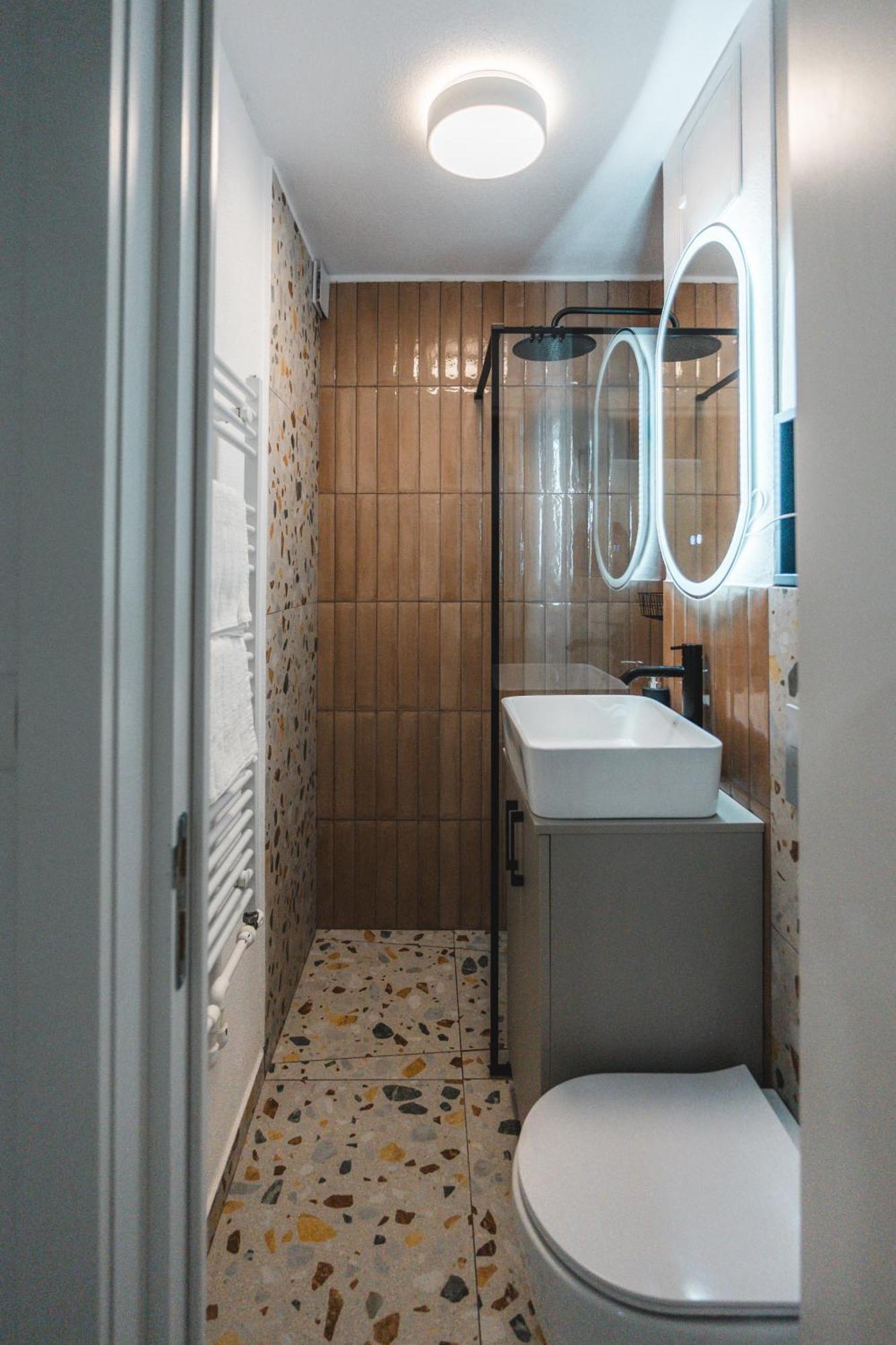 Apartament Iulia Si Alex Curtea de Argeş Eksteriør billede
